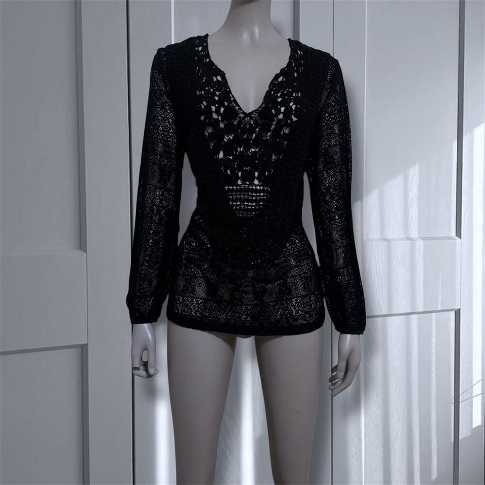 Y2k black crochet lace top
